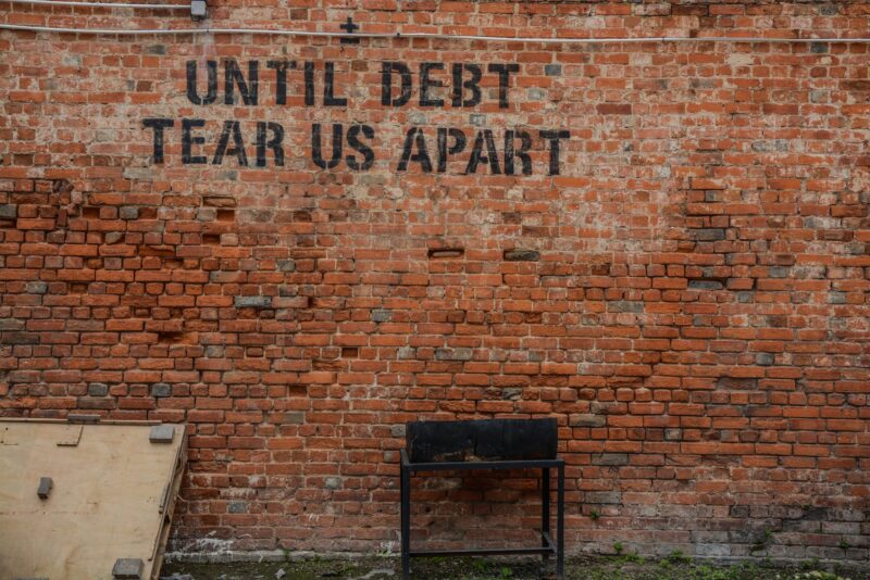 3 metas financieras importantes - salir de deudas